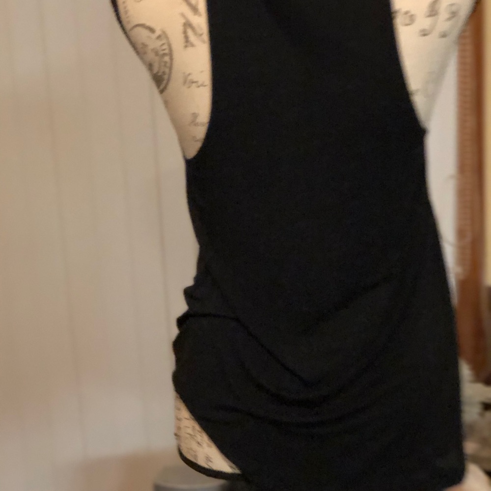 Tank top - Picture 3 of 5